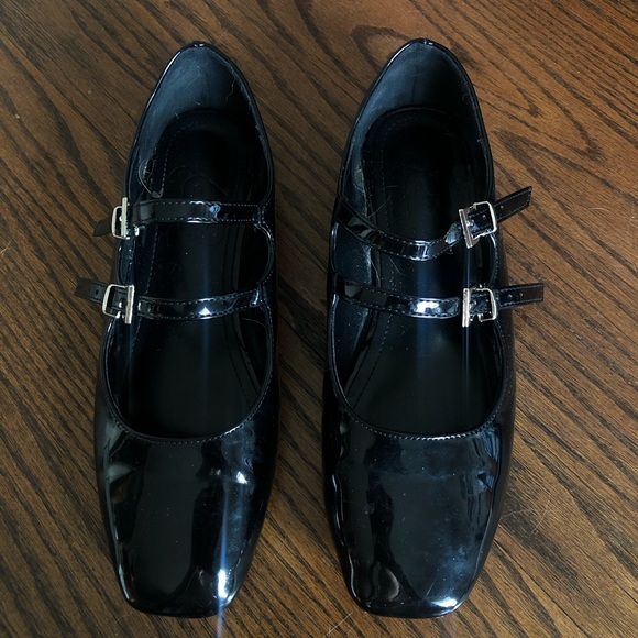 Patent Mary Jane Flats - Picture 3 of 4